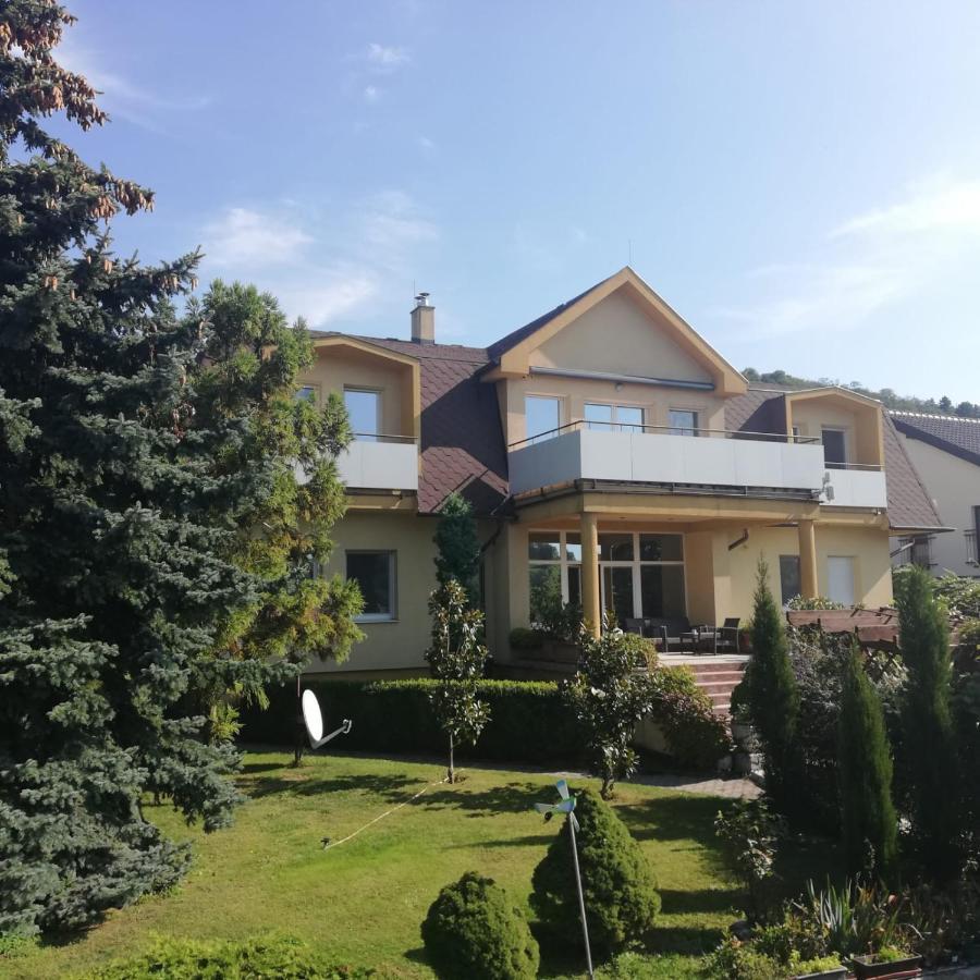 Rezident Consult S.R.O. Hotel Bratislava Exterior photo